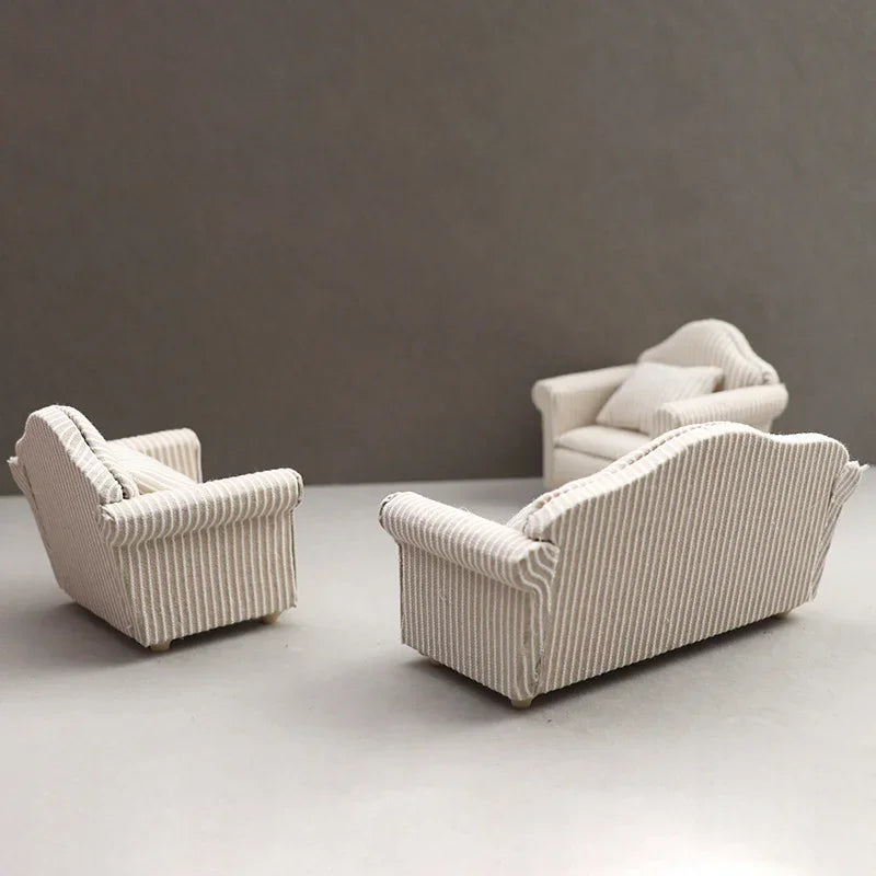 1: 12 Mini Furniture Sofa DIY Decoration Doll House Mini Furniture Living Room Furniture White Beige Sofa with Pillows